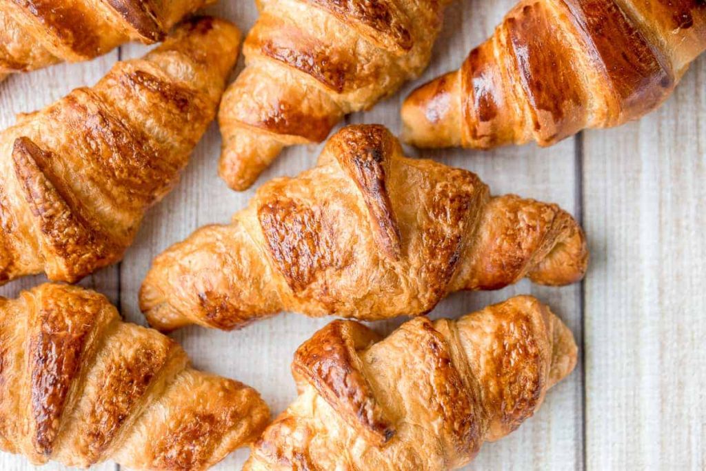 quick-and-easy-butter-croissants-2